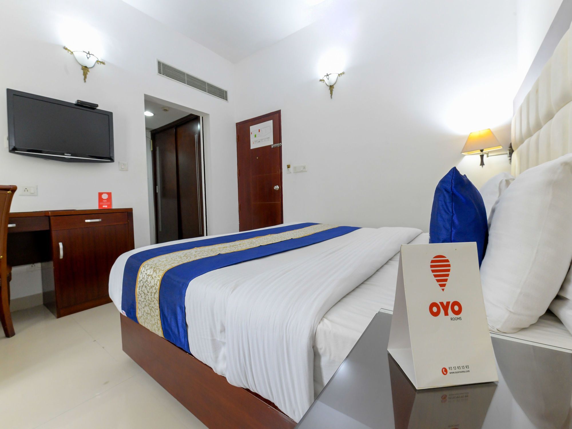 Oyo 7188 Ajantha Regency Otel Kochi Dış mekan fotoğraf