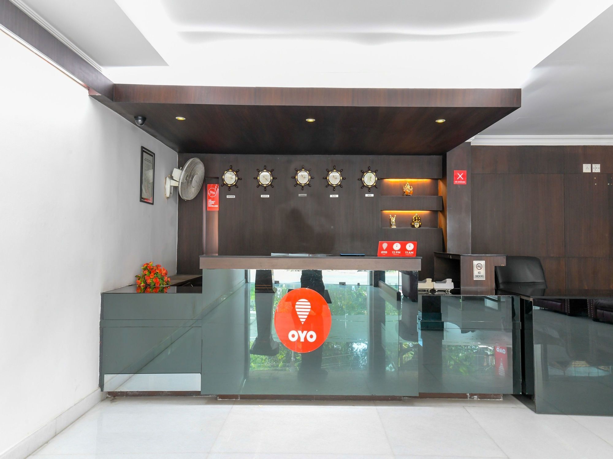 Oyo 7188 Ajantha Regency Otel Kochi Dış mekan fotoğraf